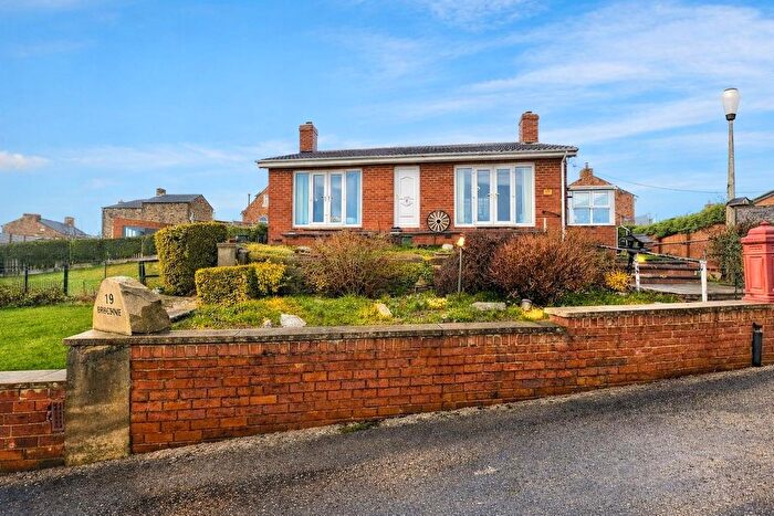 2 Bedroom Detached Bungalow For Sale In Old Heybeck Lane, Tingley, Wakefield, WF3
