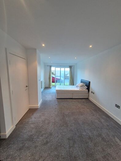 2 Bedroom Flat To Rent In Ayton Drive, Portland, DT5