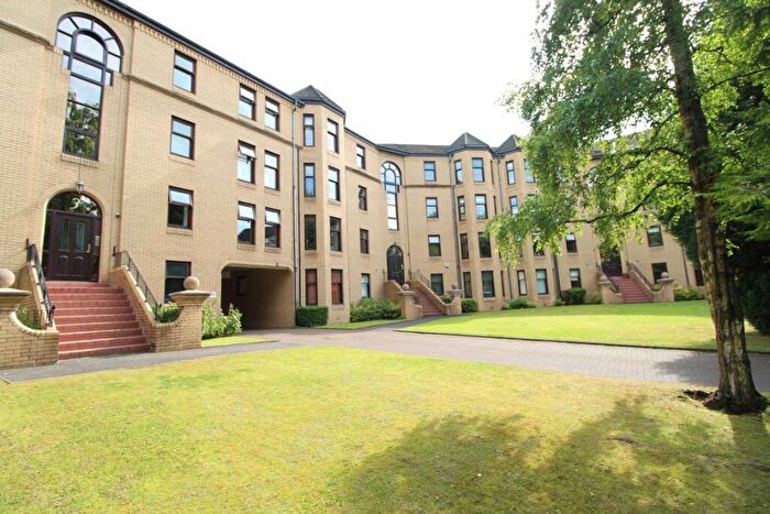 3 Bedroom Flat To Rent In Hughenden Gardens, Glasgow, G12