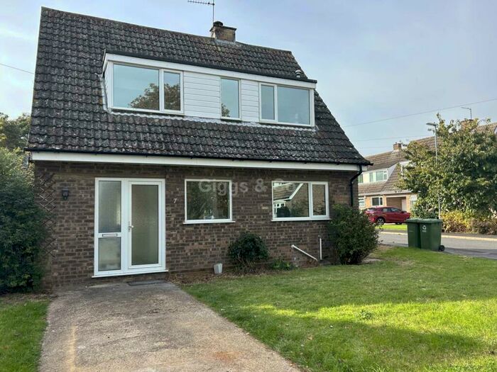 3 Bedroom Detached House To Rent In Aragon Close, Buckden, PE19