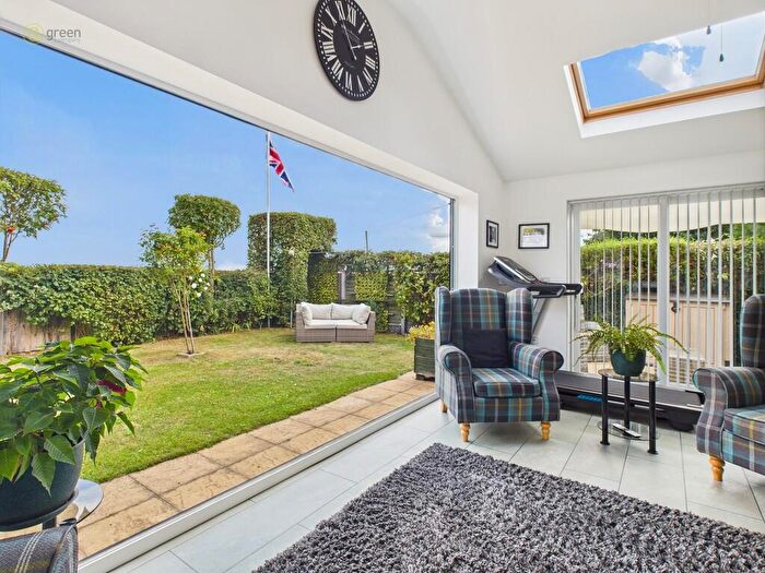 4 Bedroom Detached House For Sale In Main Road, Wigginton, B79