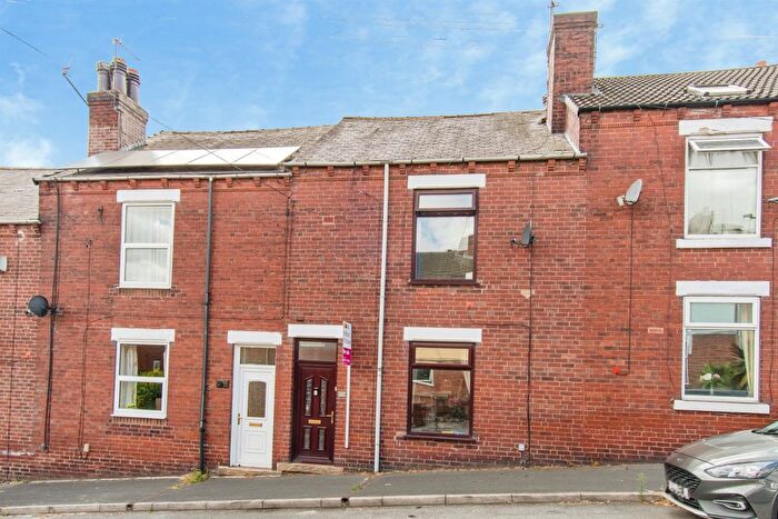 3 Bedroom Terraced House For Sale In Bond Street, Pontefract, WF8