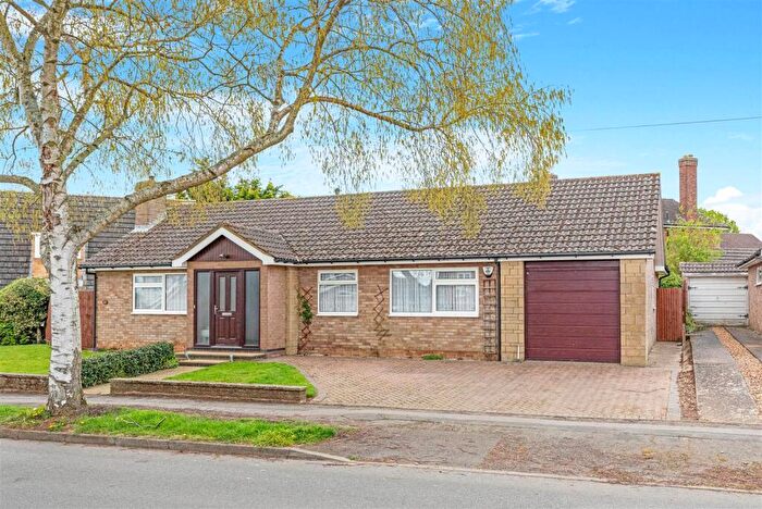 3 Bedroom Detached Bungalow For Sale In Kipling Road, Kettering, NN16
