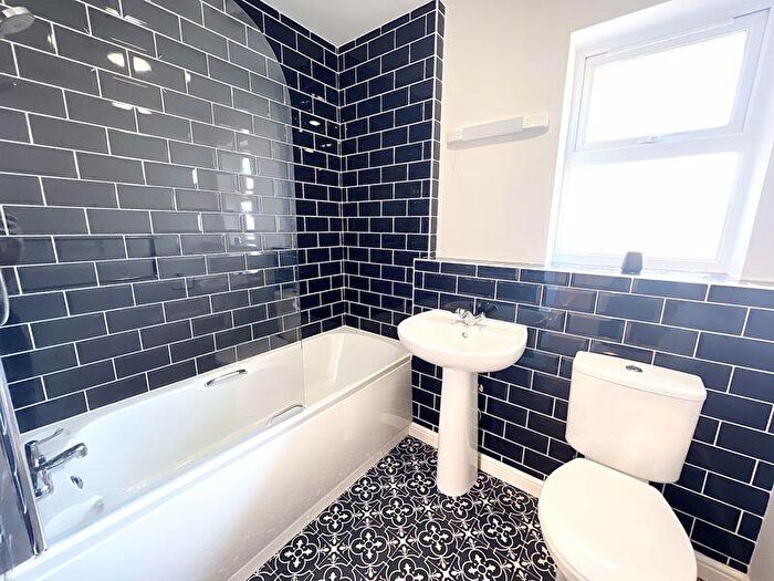 2 Bedroom Apartment To Rent In Whittle Street, Manchester, M28