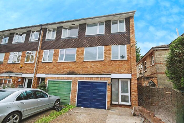 4 Bedroom End Terrace House To Rent In Malden Road, Watford, WD17