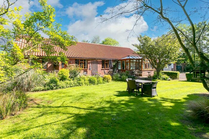3 Bedroom Farmhouse For Sale In Hillam Common Lane, Hillam, Leeds, LS25