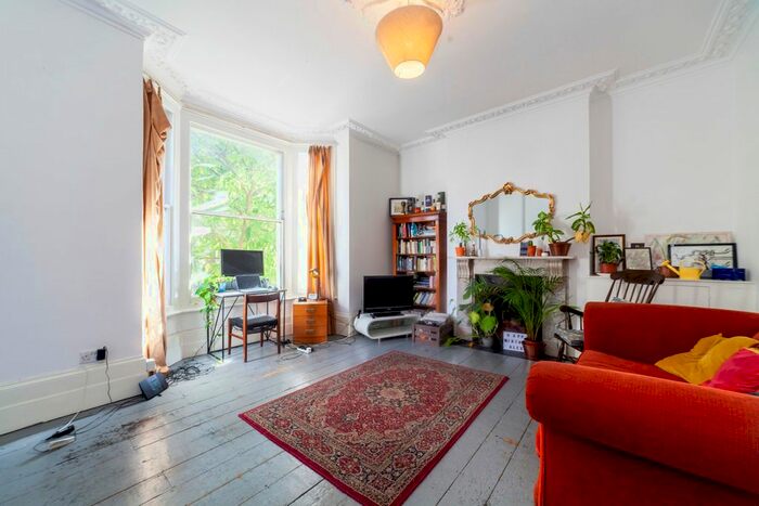 2 Bedroom Property To Rent In B, Flaxman Road, London, SE5