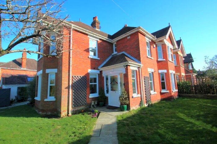 5 Bedroom Semi-Detached House To Rent In Harnham Road, Salisbury, SP2