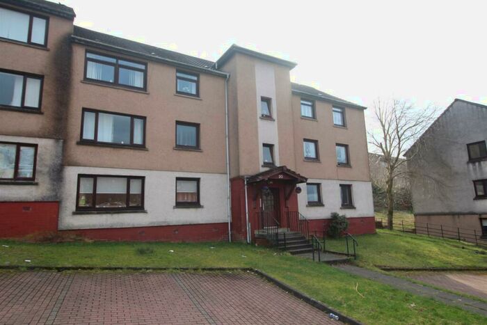 3 Bedroom Flat To Rent In Kilcreggan View, Greenock, PA15