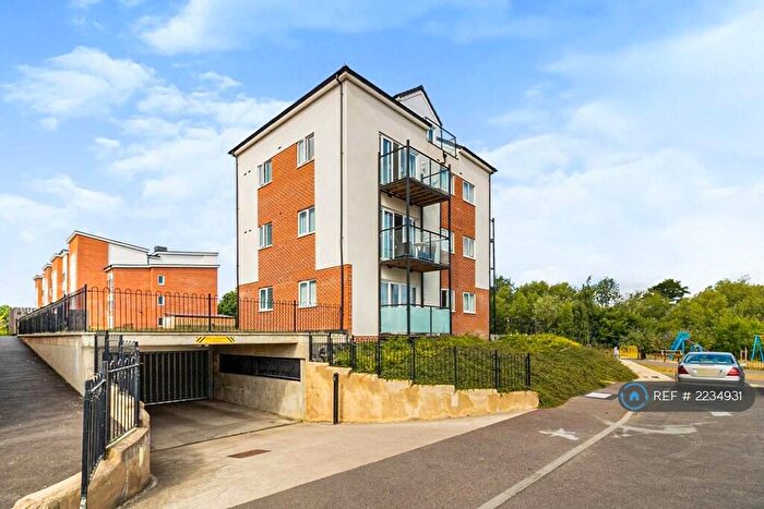 2 Bedroom Flat To Rent In Windlass House, Bedford, MK42