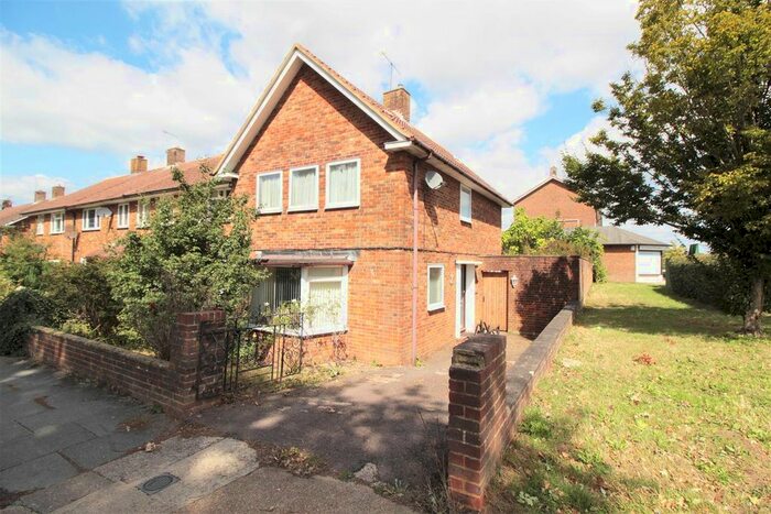 3 Bedroom Terraced House To Rent In Reynolds Road, Crawley, RH11