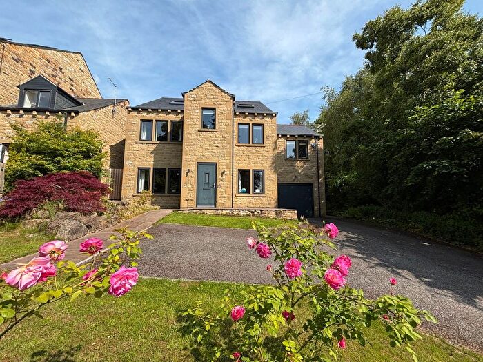 6 Bedroom Detached House To Rent In Gilstead Lane, Bingley, West Yorkshire, Ins, BD16