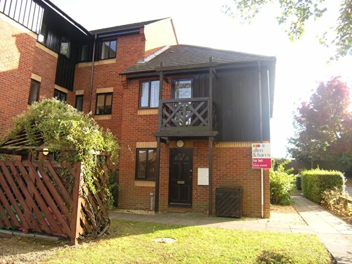 1 Bedroom Property To Rent In Roebuck Court, Didcot, Oxon, OX11