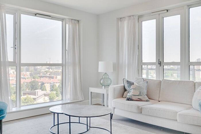 2 Bedroom Flat To Rent In Westferry Circus, E14
