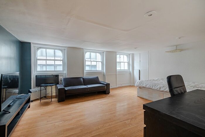 Studio To Rent In Duke Street, Marylebone, W1U