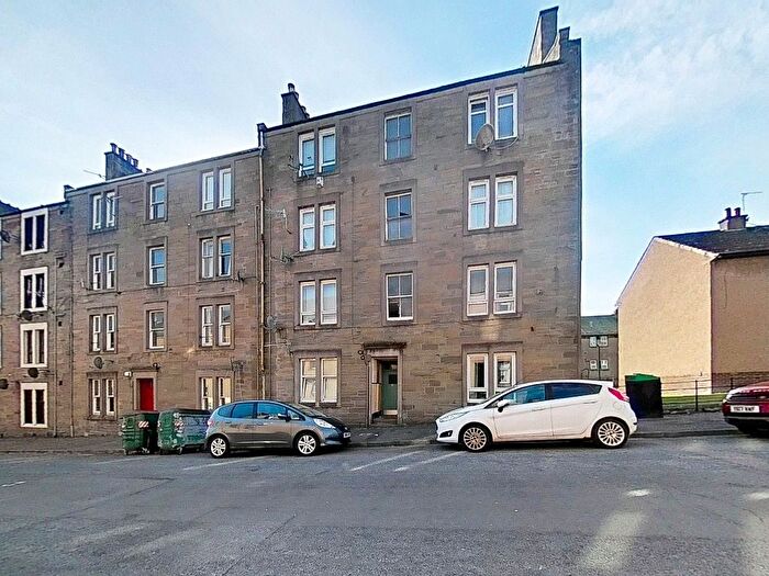 1 Bedroom Flat To Rent In Wolseley Street, Coldside, Dundee, DD3