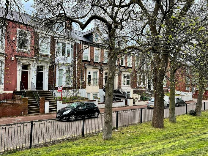 2 Bedroom Flat To Rent In Summerhill, Sunderland, SR2