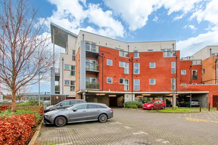 1 Bedroom Apartment For Sale In Davy Place, Bracknell, RG12