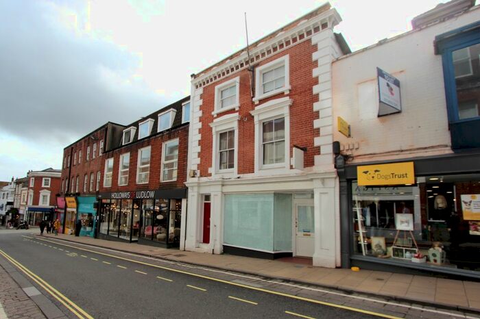 2 Bedroom Flat To Rent In High Street, Winchester, SO23