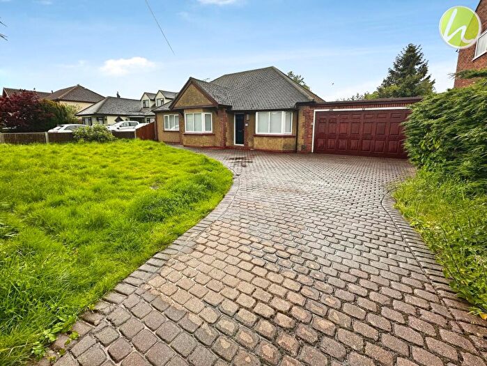 3 Bedroom Property To Rent In Southend Road, Stanford-Le-Hope, SS17