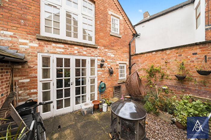 2 Bedroom Apartment To Rent In Hill Street, Brackley, NN13