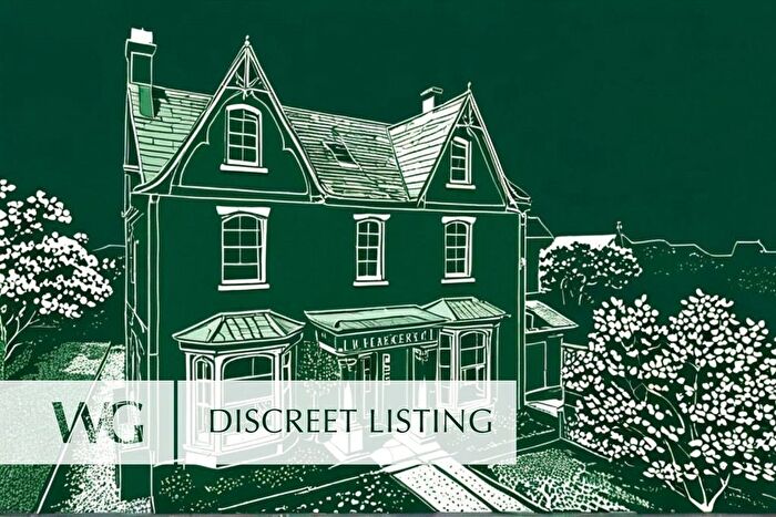 5 Bedroom Detached House For Sale In Exeter, Devon, EX4