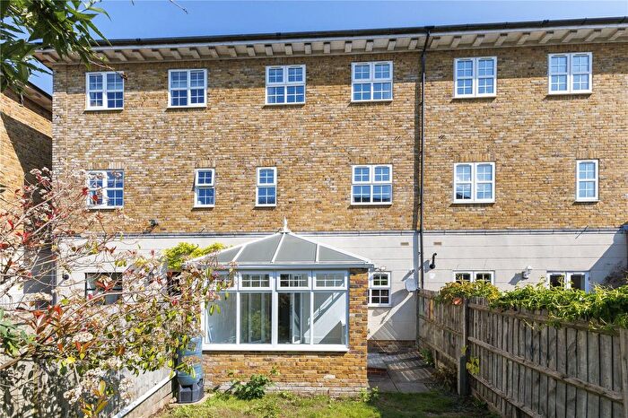 4 Bedroom Terraced House To Rent In Merrivale Square, Oxford, Oxfordshire, OX2