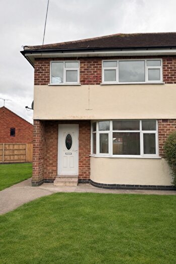 3 Bedroom House To Rent In Howkins Road, Rugby, CV21