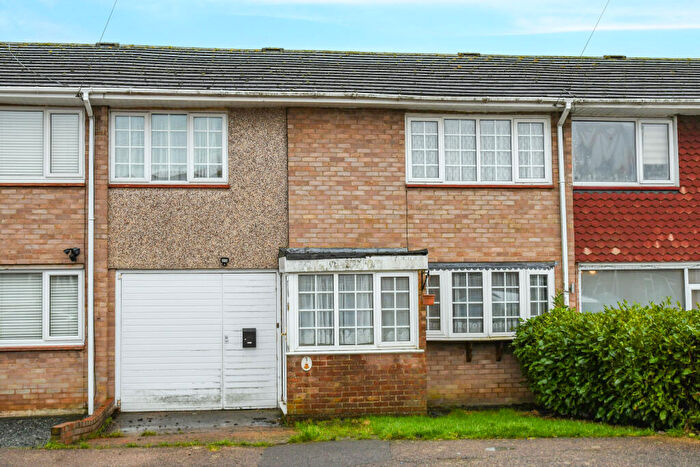 4 Bedroom Terraced House For Sale In Barley Field, Kelvedon Hatch, Brentwood, CM15