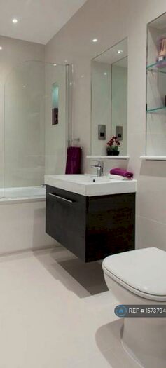 1 Bedroom Flat To Rent In Barnsbury Lane, Surbiton, KT5