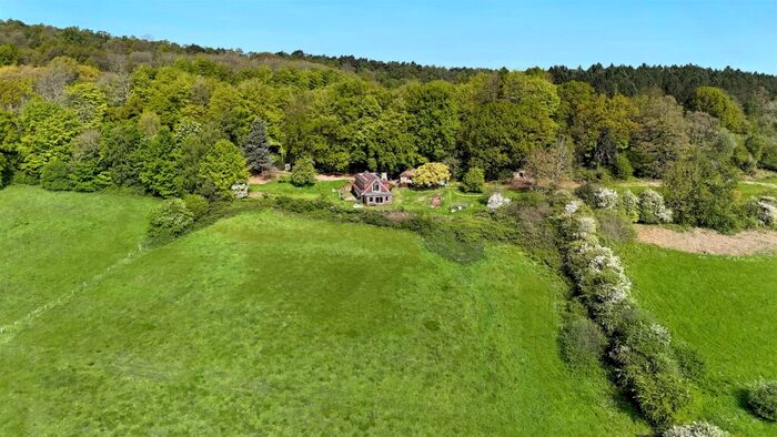 5 Bedroom House For Sale In Boundless Road, Brook, Godalming, GU8