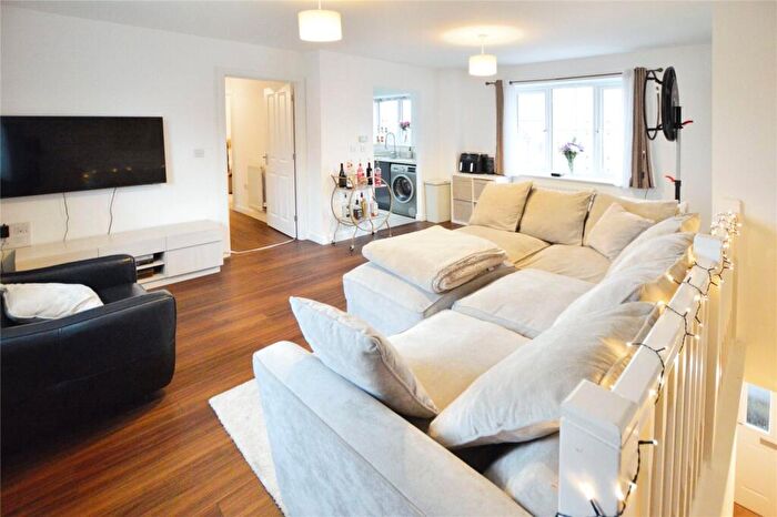 2 Bedroom House For Sale In School Avenue, Basildon, SS15