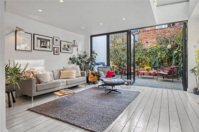 4 Bedroom Terraced House For Sale In College Road, London, NW10