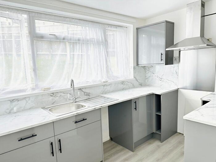 1 Bedroom Flat For Sale In John Street, Rochester, ME1