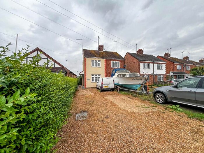 2 Bedroom Semi-Detached House For Sale In Fulbridge Road, Werrington, Peterborough, PE4
