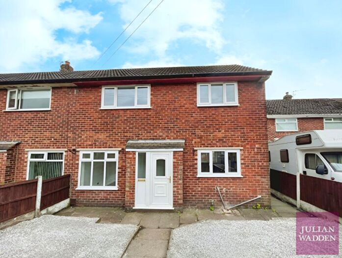 2 Bedroom Semi-Detached House To Rent In Duke Road, Hyde, Greater Manchester, SK14