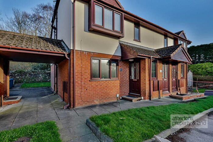 2 Bedroom Flat For Sale In The Cloisters, Whalley, BB7