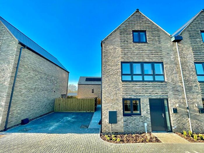 4 Bedroom Semi-Detached House For Sale In Wolverton Road, Great Linford, Milton Keynes, MK14