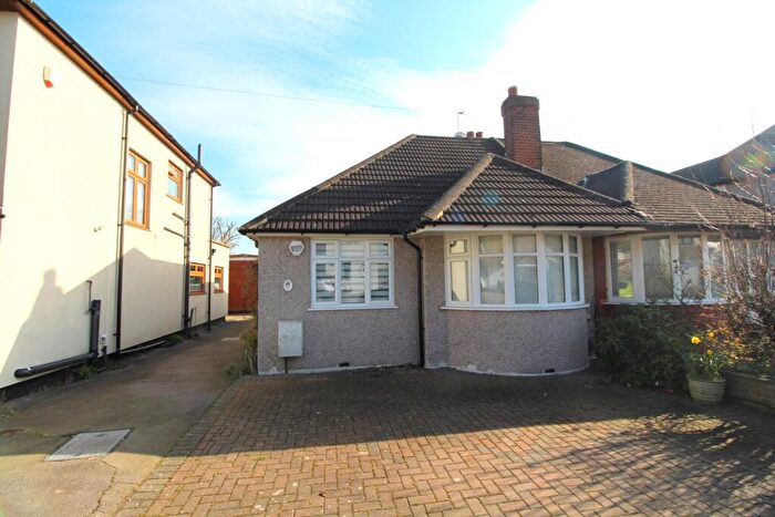 3 Bedroom Semi Detached House To Rent In Eyhurst Avenue, Hornchurch, Essex, RM12