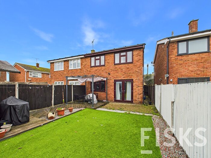 3 Bedroom Semi Detached House For Sale In Brindles, Canvey Island, SS8