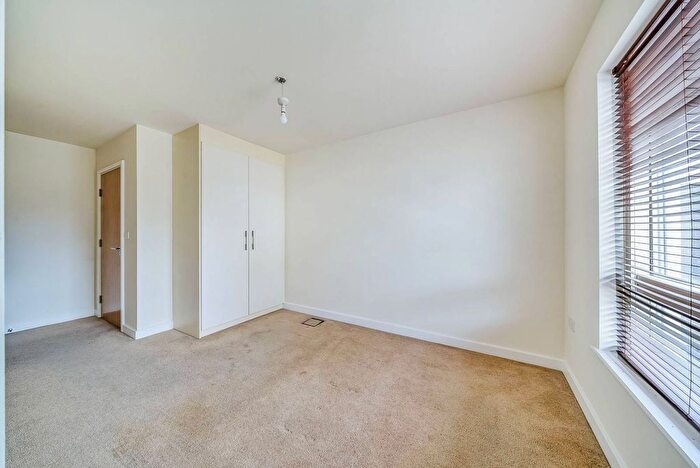 2 Bedroom Flat For Sale In Heritage Avenue, Colindale, London, NW9