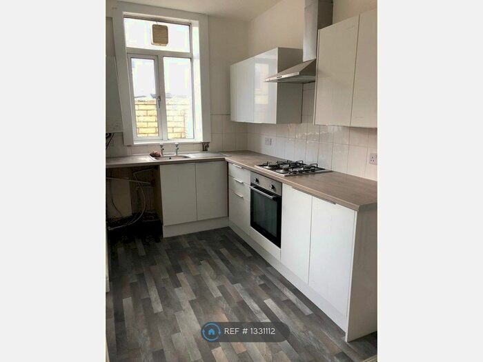 3 Bedroom Terraced House To Rent In Sultan Street, Accrington, BB5