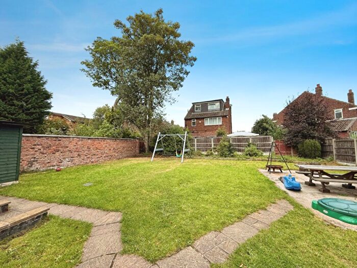 Flat To Rent In The Polygon, Eccles, Manchester, Greater Manchester, M30