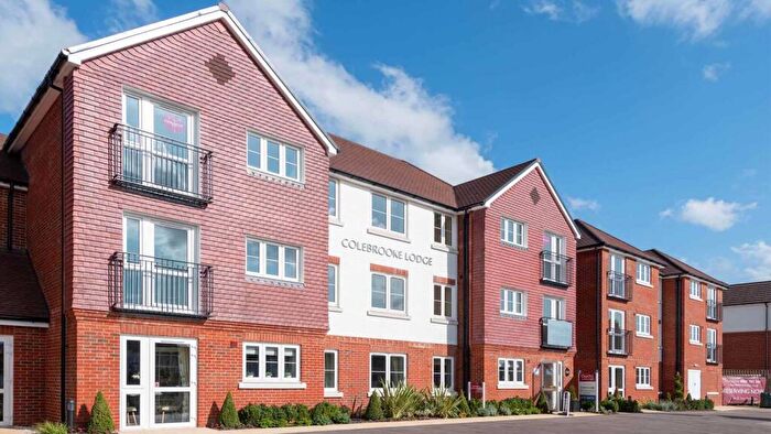 2 Bedroom Retirement Property To Rent In Colebrooke Lodge, Reigate, RH2