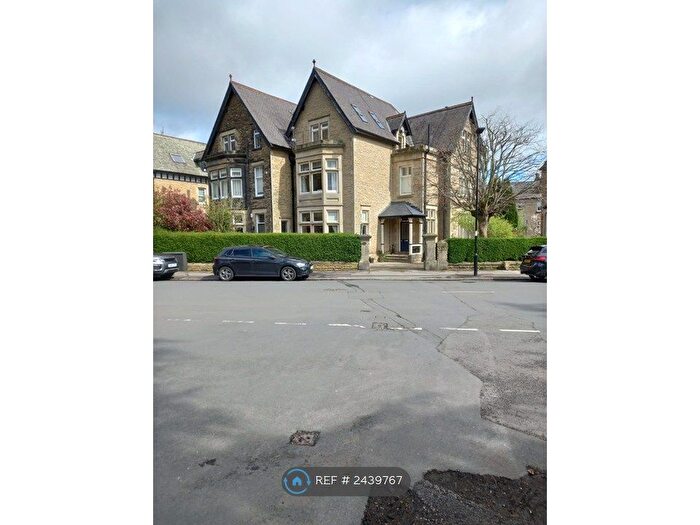 2 Bedroom Flat To Rent In Park Drive, Harrogate, HG2