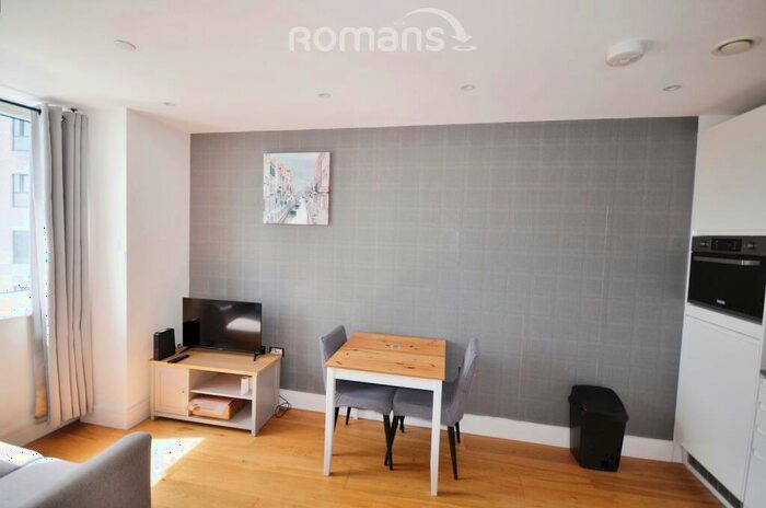 1 Bedroom Apartment To Rent In Skyline Apartments, Slough, SL1