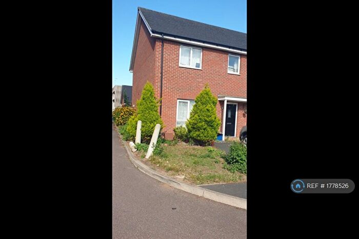 3 Bedroom Semi-Detached House To Rent In Marquess Drive, Bletchley, Milton Keynes, MK2
