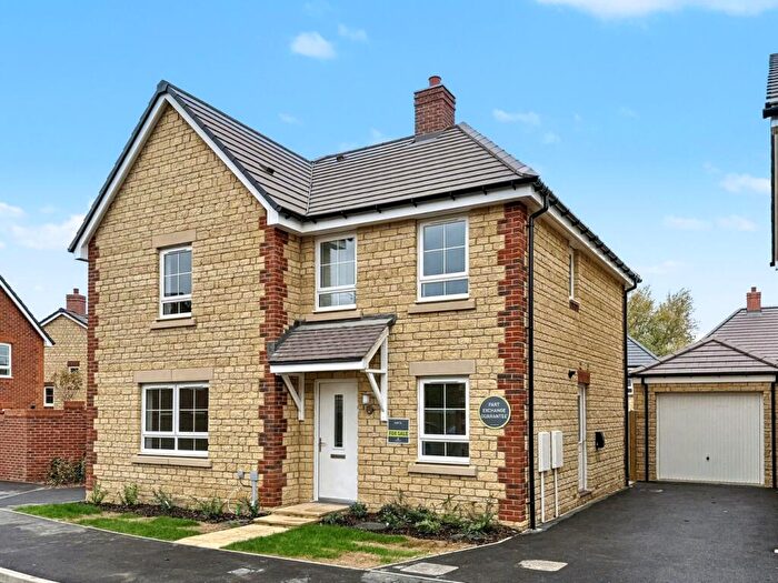 4 Bedroom Detached House For Sale In Wallis Gardens, Stanford In The Vale, SN7