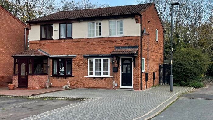 2 Bedroom Semi-Detached House To Rent In Osborne Drive, Darlaston, Wednesbury, WS10