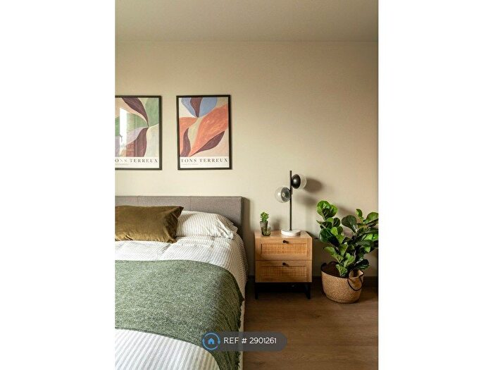Studio To Rent In Victoria Road, Feltham, TW13